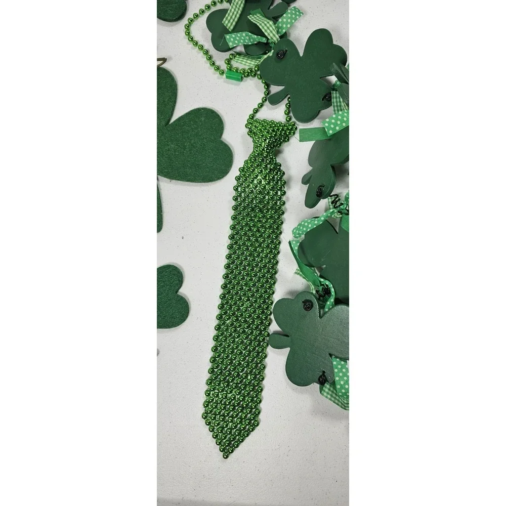 St Patrick's Day Decor Lot Lights Garland Bead Tie Sign‎ Shamrock Scarf